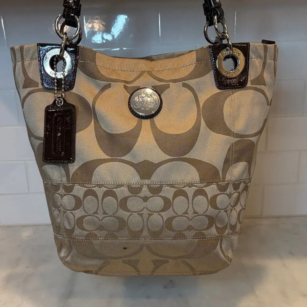 Coach authentic designer